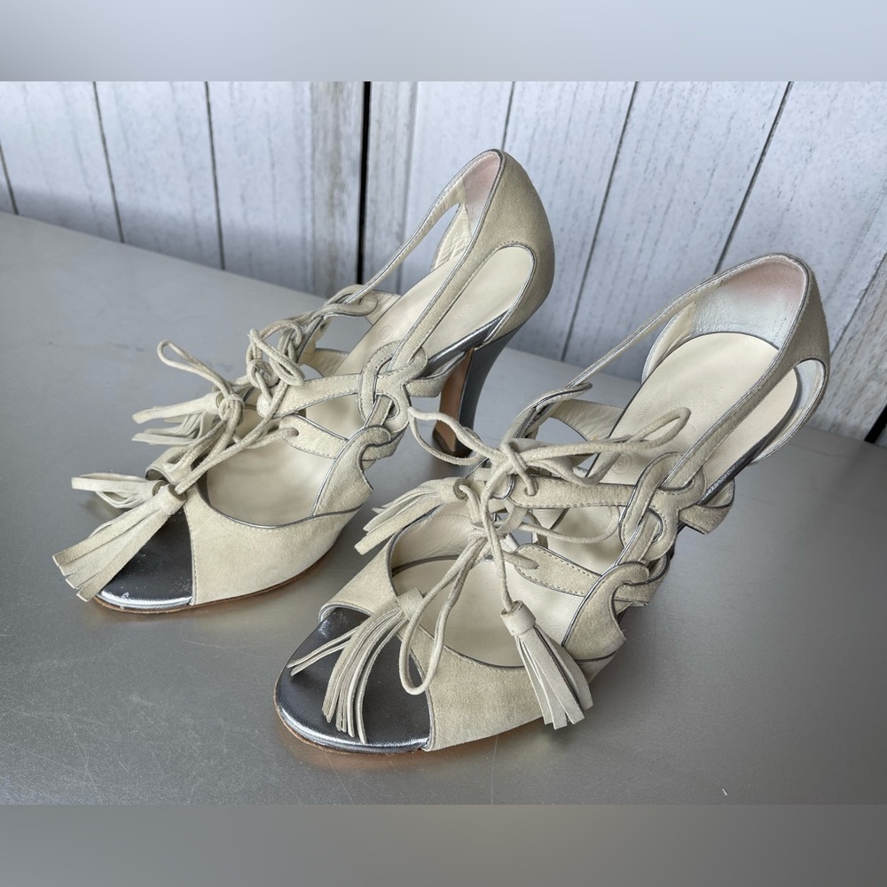 CHANEL WOMEN’S OPEN TOE LEATHER HEELS Sandals- Tie Beige Silver SIZE 37 C - US 7 - Picture 2 of 6